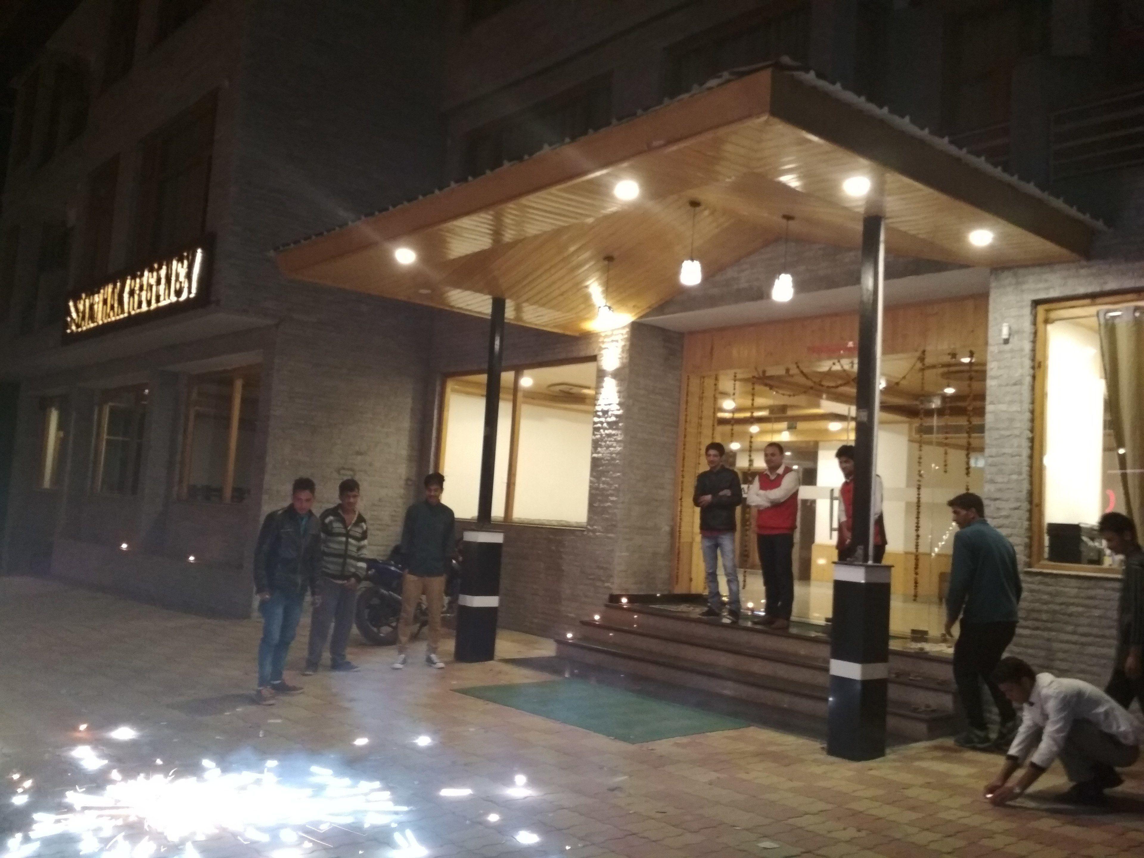 Sarthak Regency By Rph Group ,Rangri, Manali,Hp,Just 1 Kms From Volvo Parking, Manali